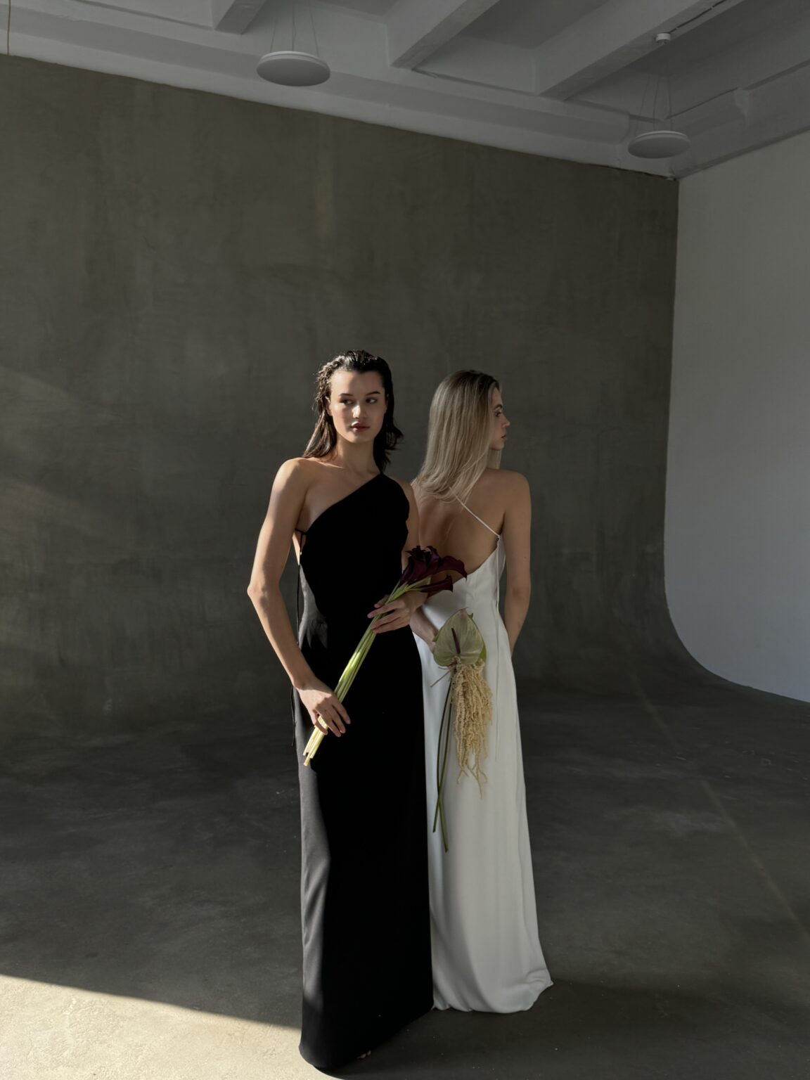 ONE SIDE DRESS MAXI