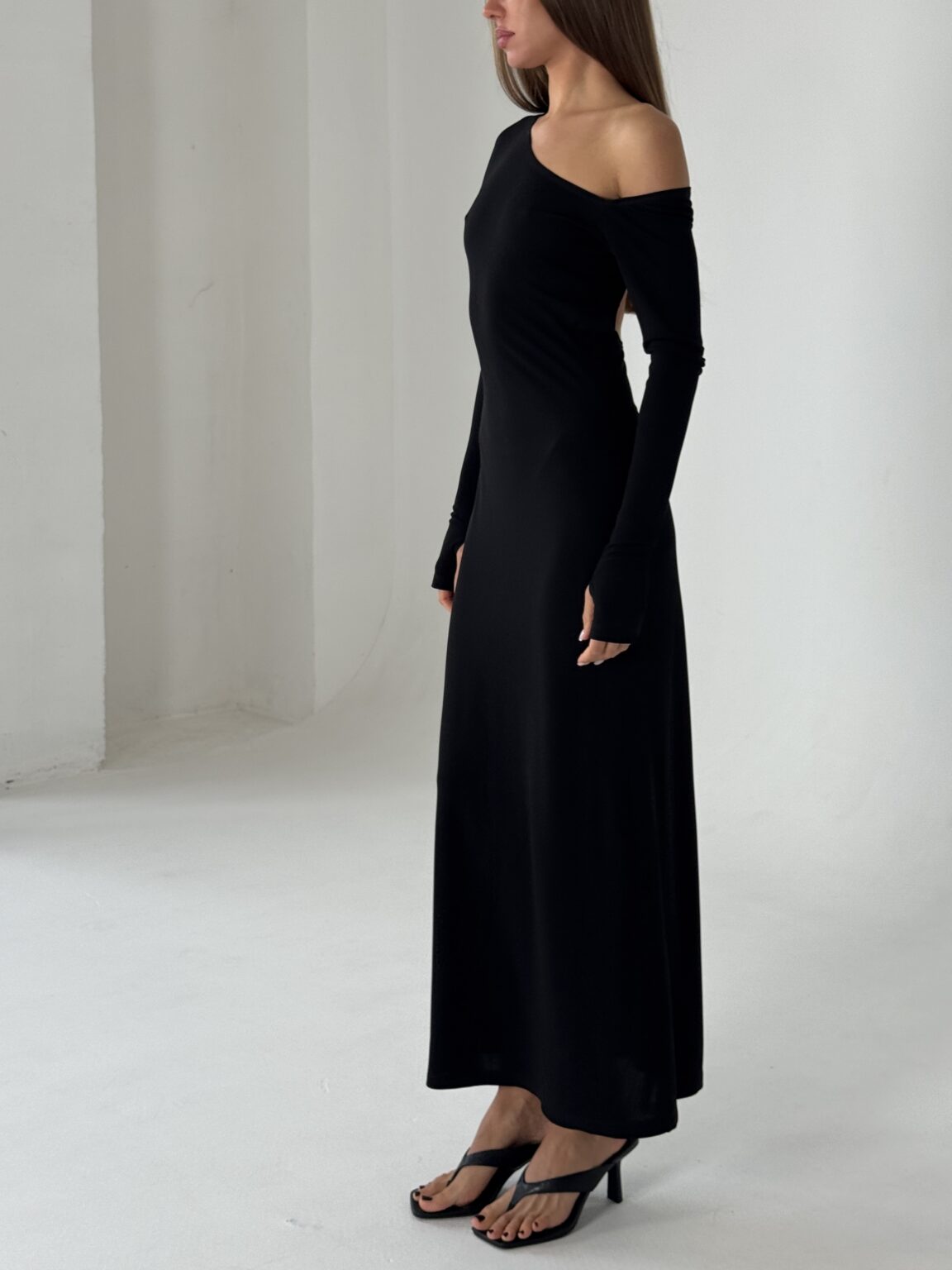 ASYMMETRY DRESS