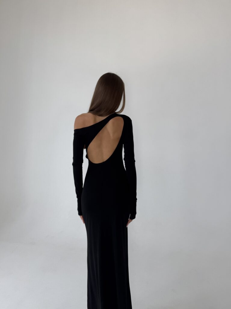 ASYMMETRY DRESS